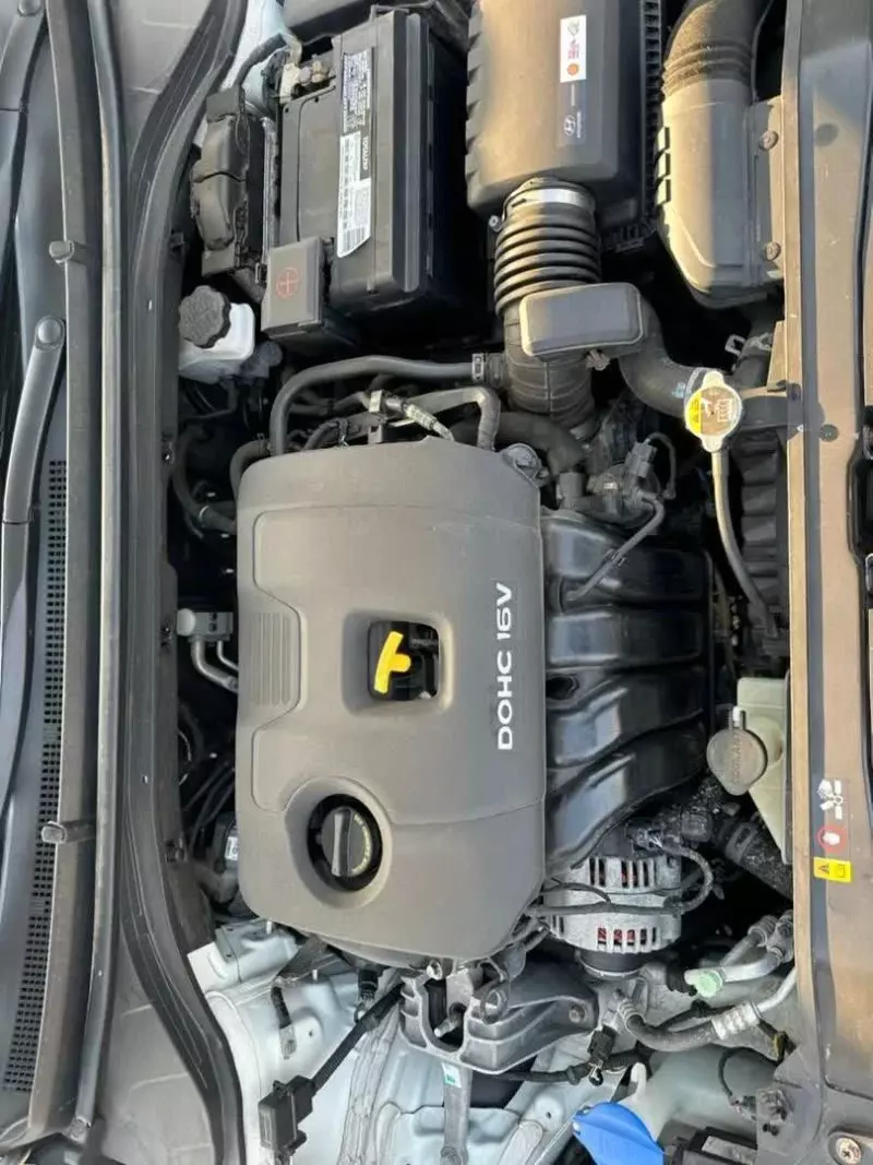 Hyundai Elantra - 2017