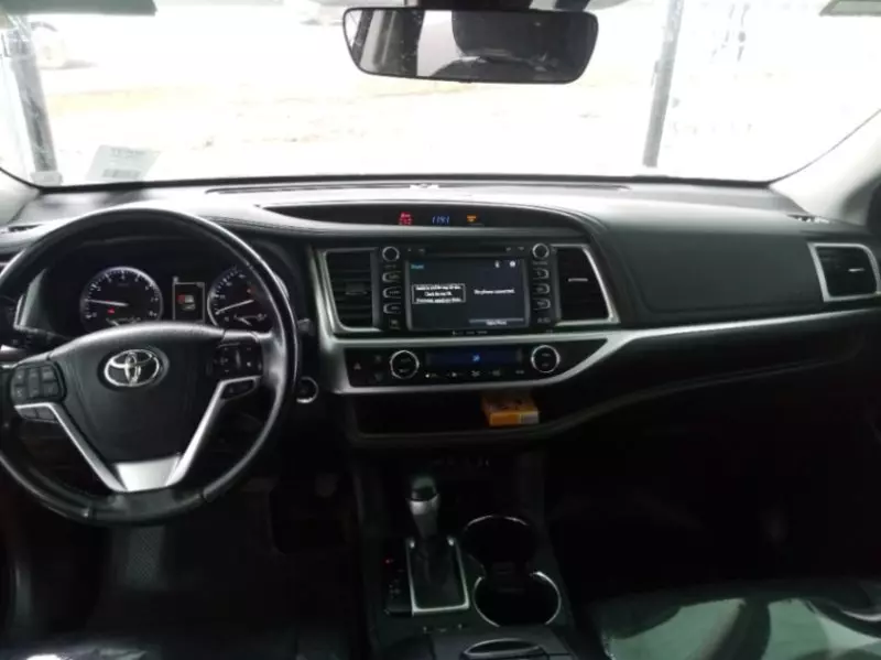 Toyota Highlander   - 2017
