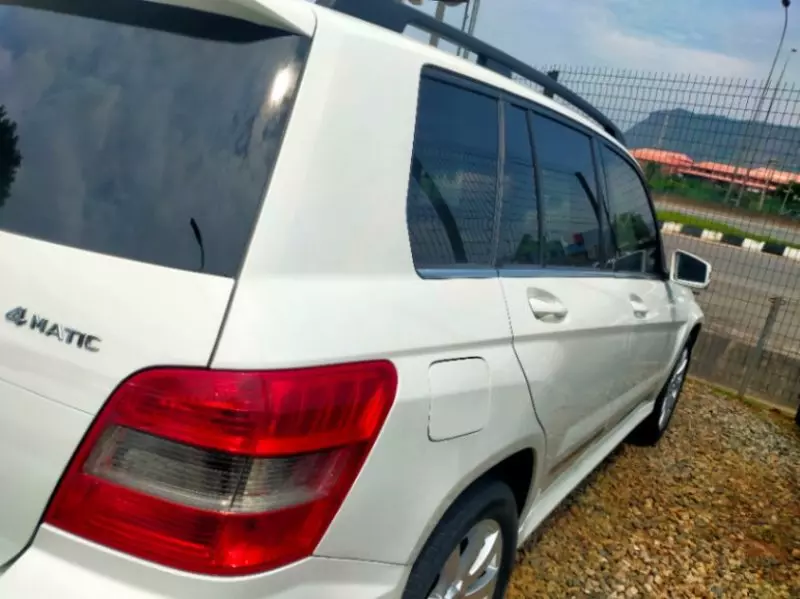 Mercedes-Benz GLK 350   - 2011