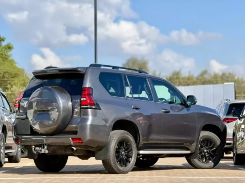 Toyota Land Cruiser Prado VX.L