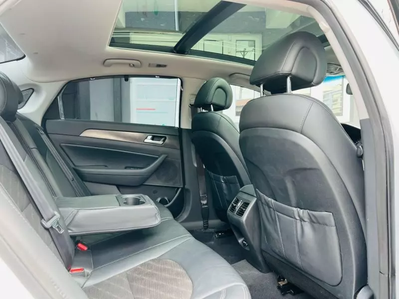 Hyundai Sonata   - 2015