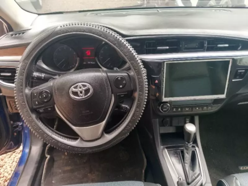 Toyota Corolla   - 2015