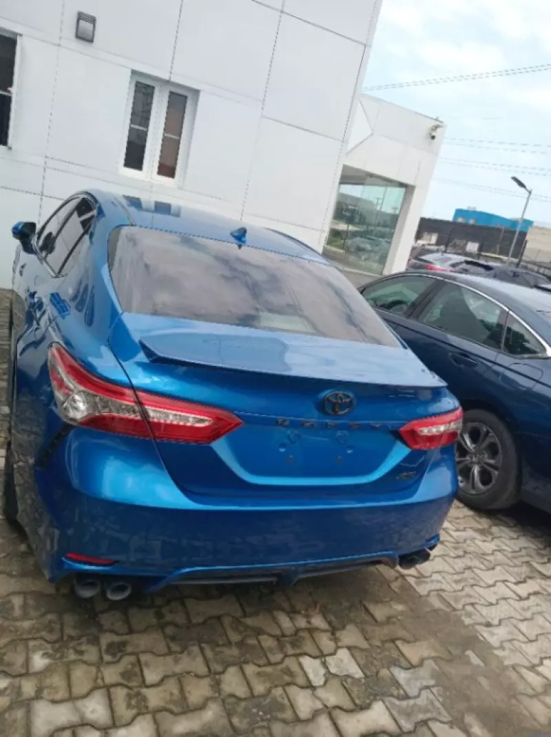 Toyota Camry   - 2021