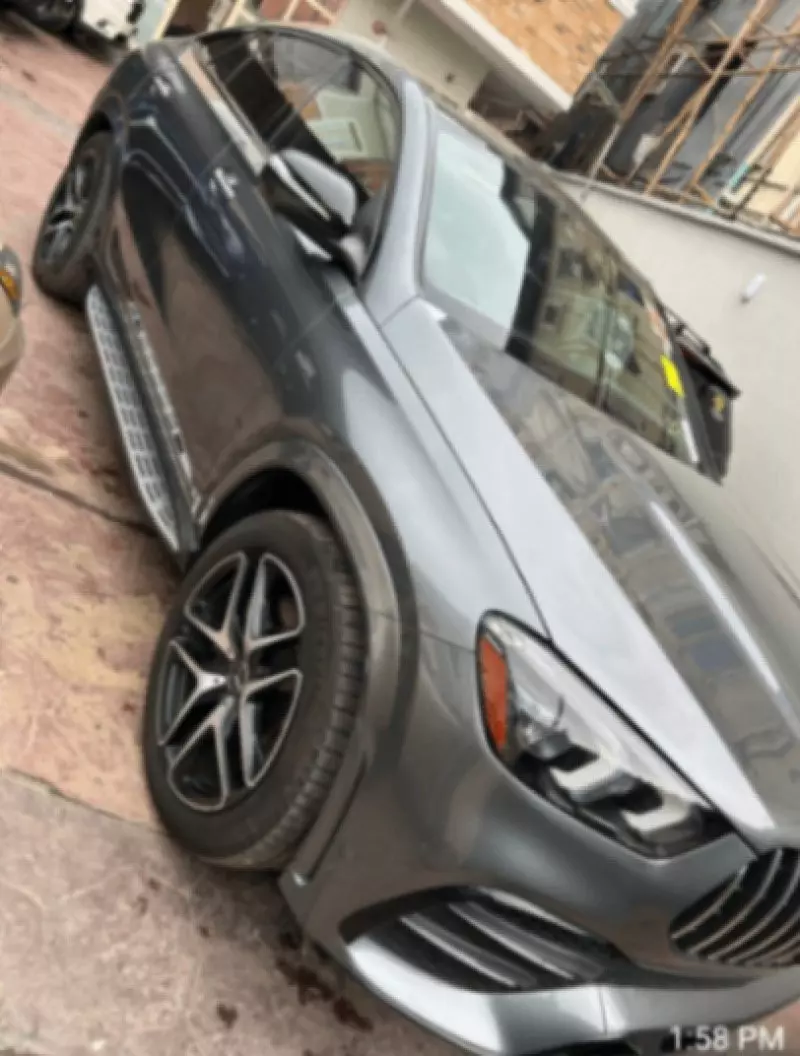 Mercedes-Benz GLE 53 S   - 2023