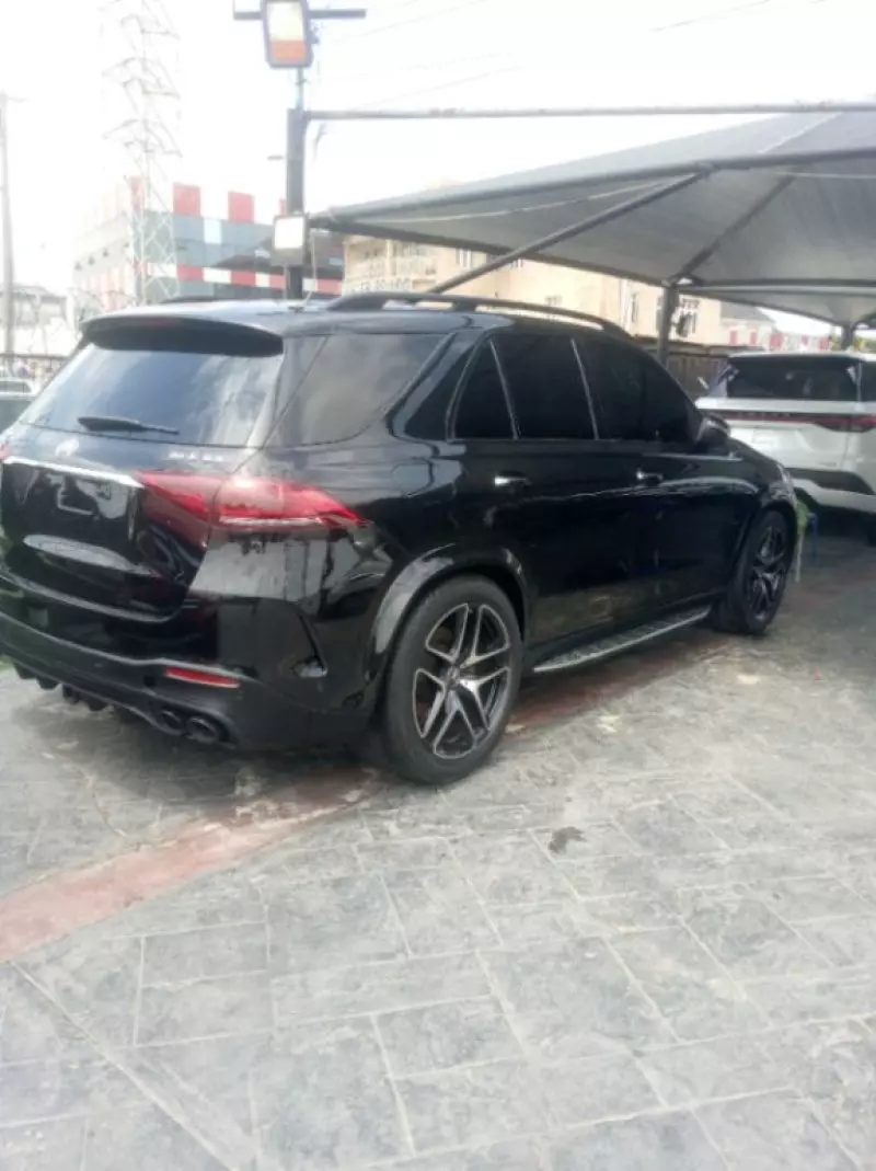 Mercedes-Benz GLE 53 AMG   - 2021