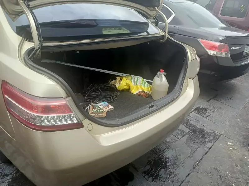 Toyota Camry   - 2011
