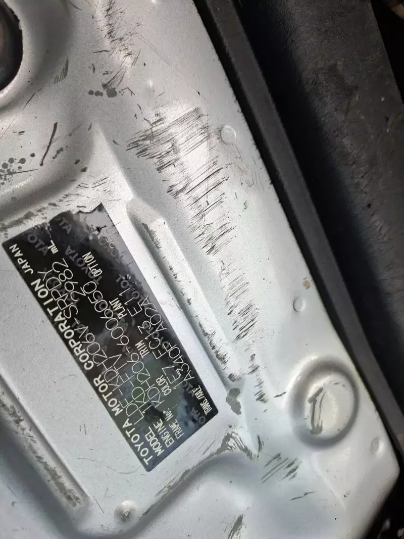 Toyota Hiace   - 2013