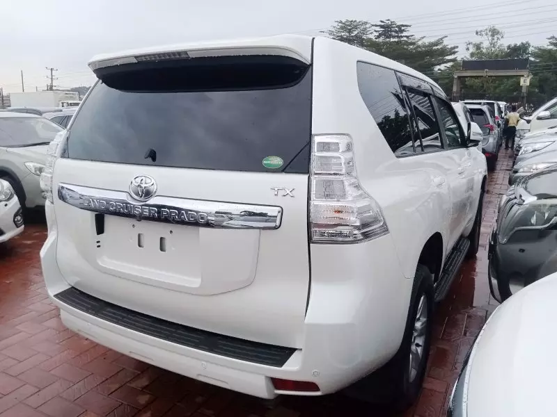 Toyota Landcruiser Prado   - 2016
