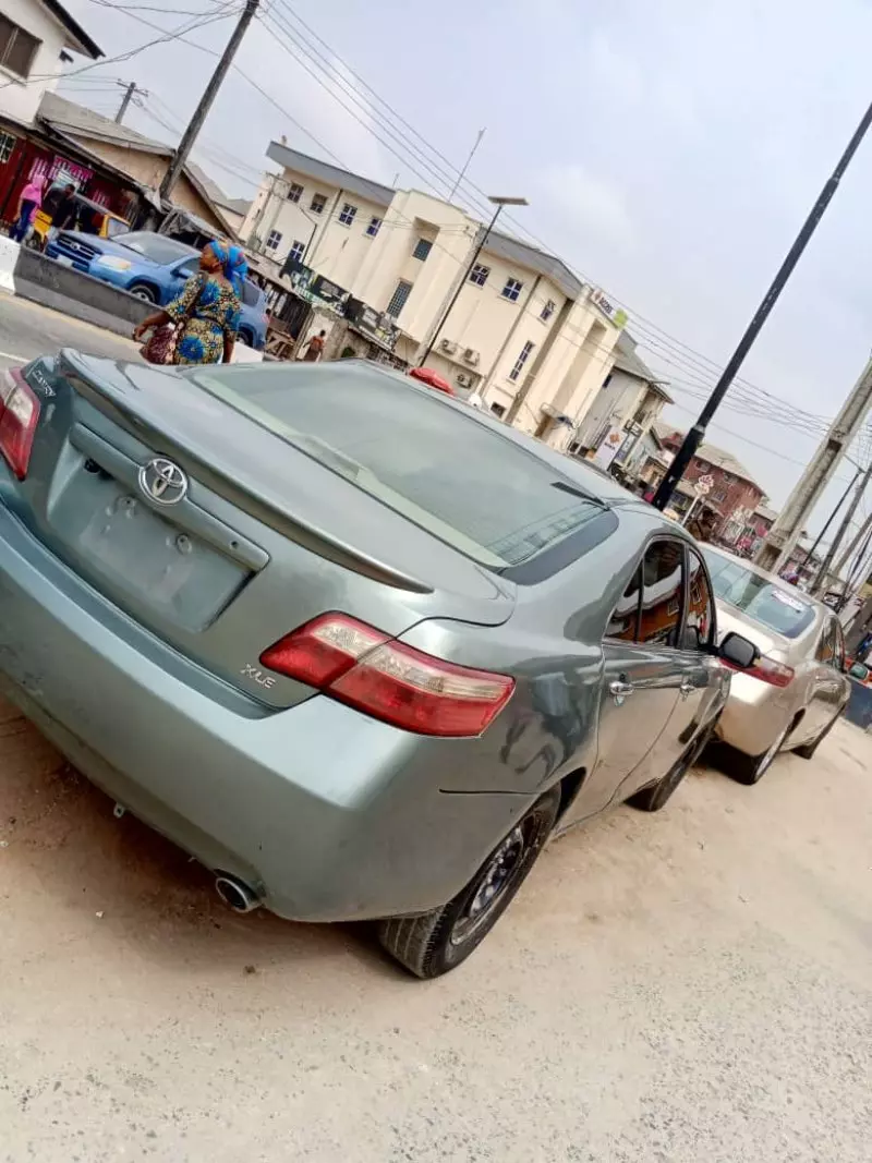 Toyota camry   - 2007