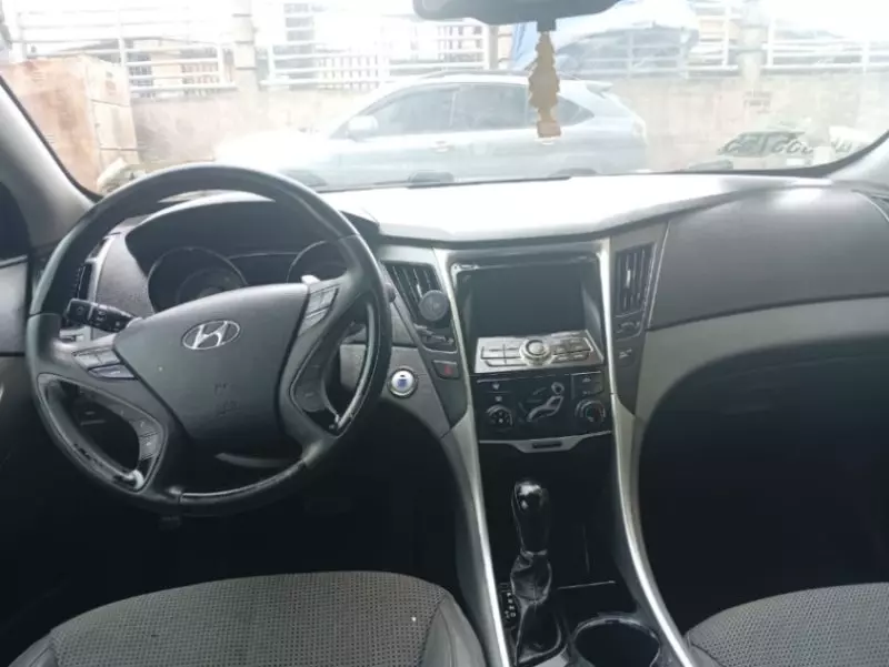 Hyundai SONATA 2,0L BVA GL   - 2013