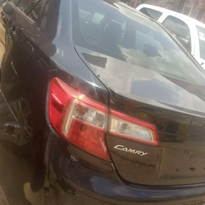 Toyota Camry   - 2014