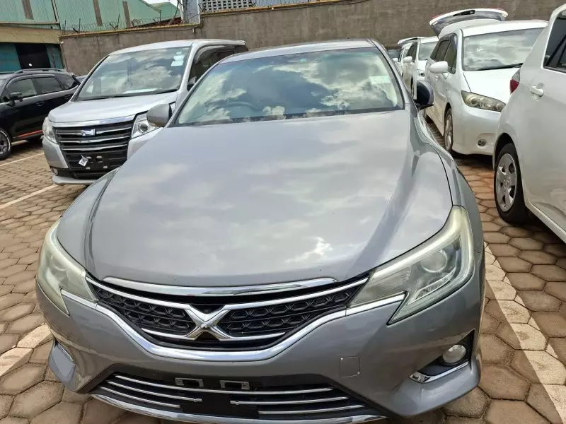 Toyota Mark X   - 2012