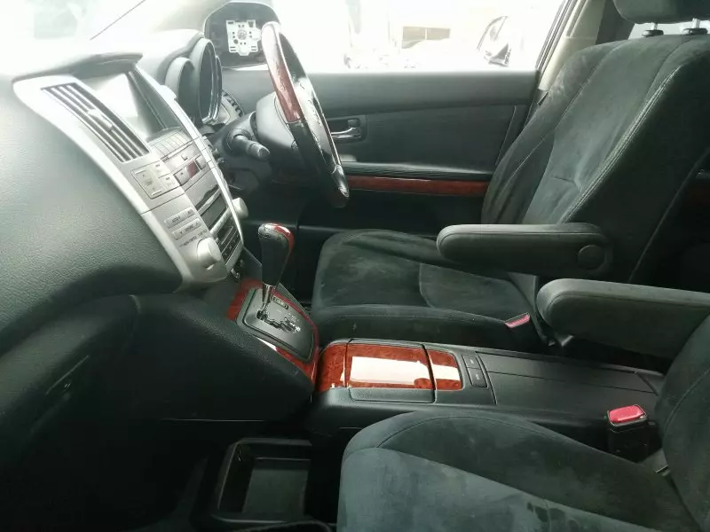 Toyota Harrier   - 2012