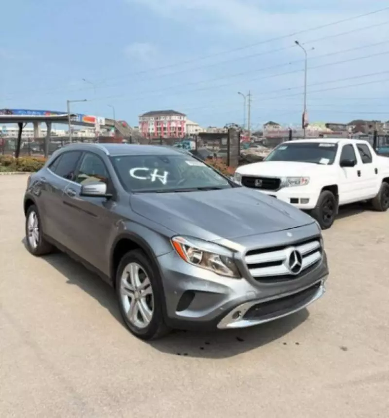 Mercedes-Benz GLA 250   - 2016