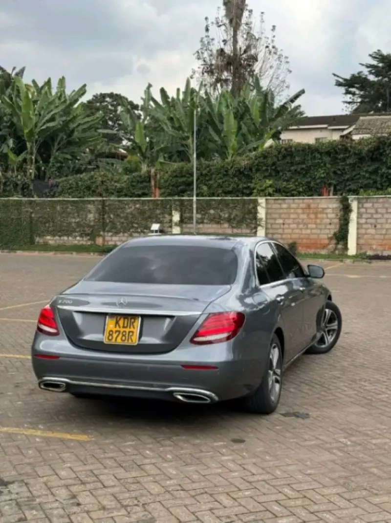Mercedes-Benz E 200   - 2017
