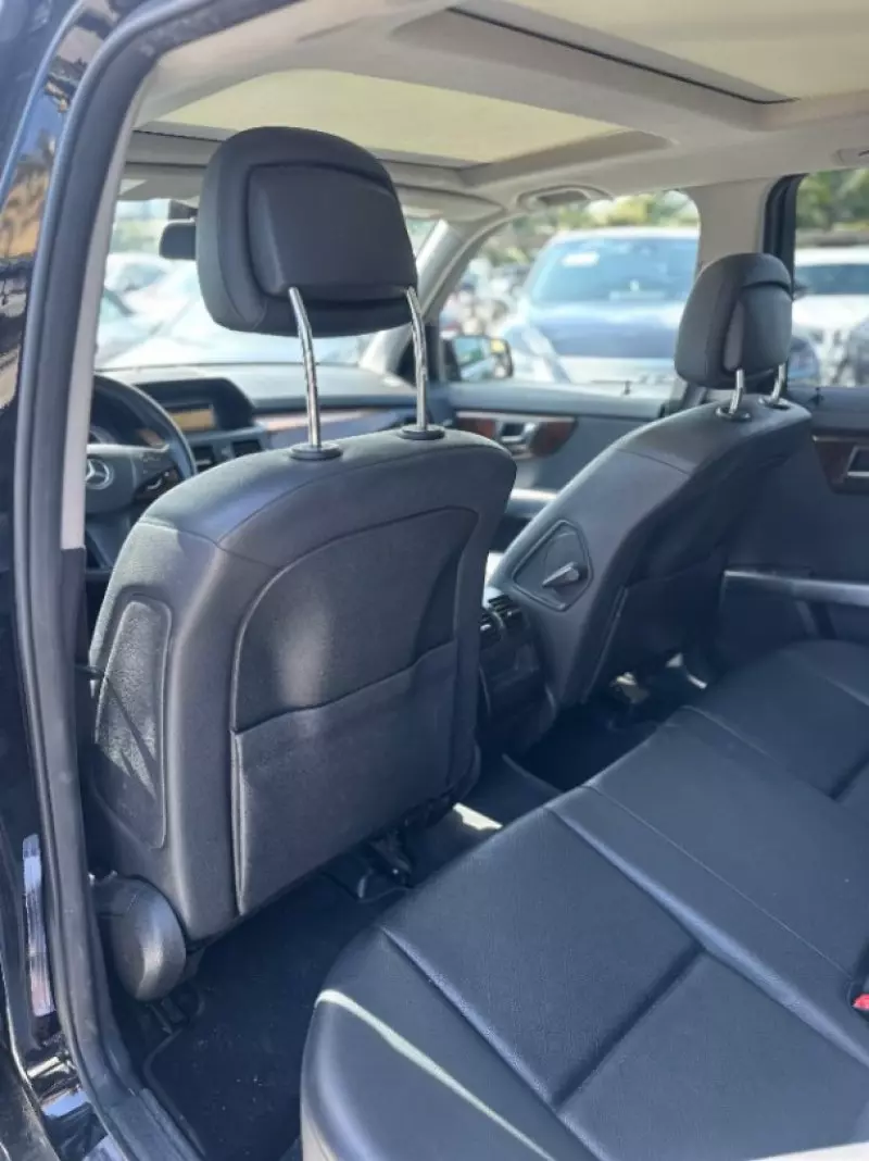 Mercedes-Benz GLK 300   - 2012