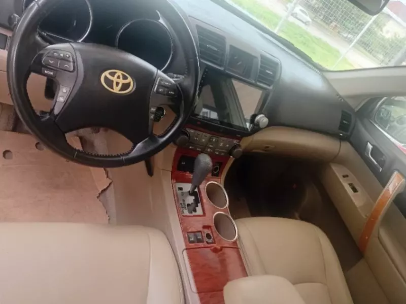 Toyota Highlander   - 2008