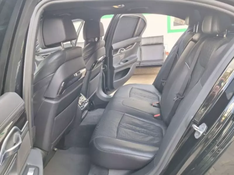 BMW 740 li   - 2018
