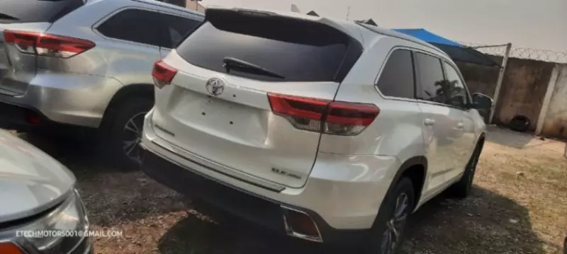 Toyota Highlander - 2015