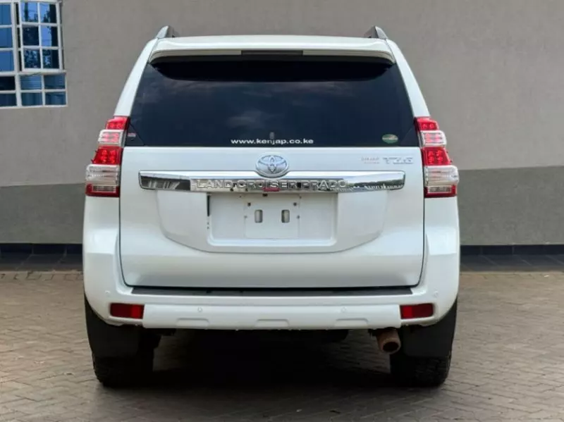 Toyota Landcruiser Prado   - 2015