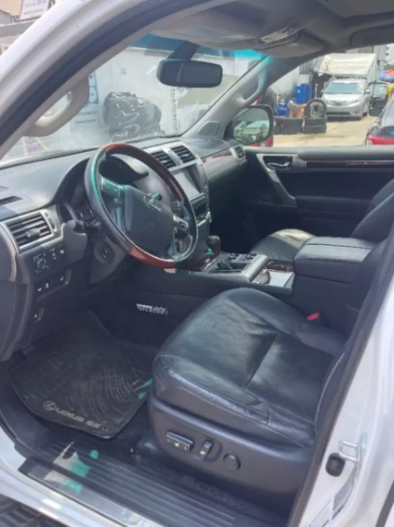 Lexus GX 460   - 2012