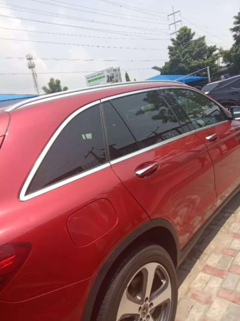 Mercedes-Benz GLC 300