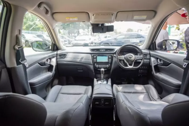 Nissan EXTRAIL HYBRID   - 2018