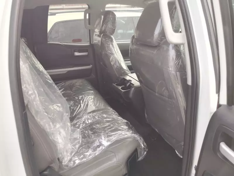 Toyota Tundra   - 2017