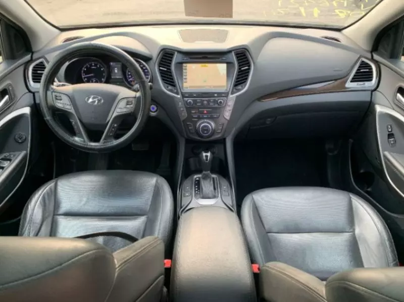 Hyundai Santa Fe   - 2017