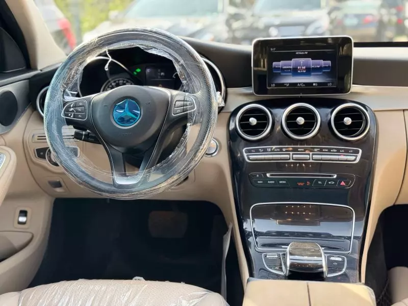 Mercedes-Benz C 300   - 2016
