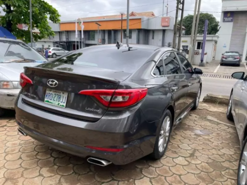 Hyundai Sonata   - 2015