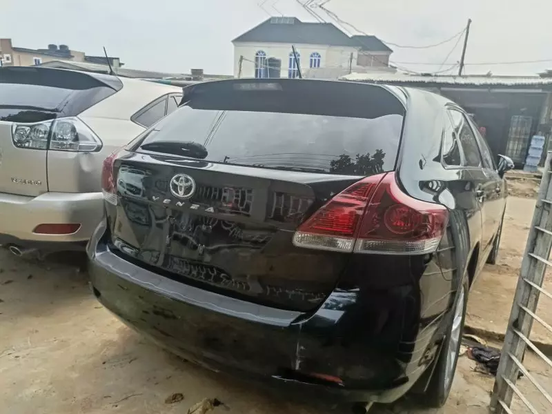 Toyota Venza   - 2013