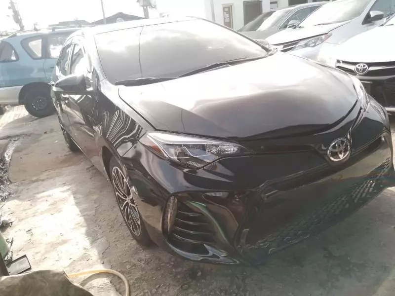 Toyota Corolla   - 2014