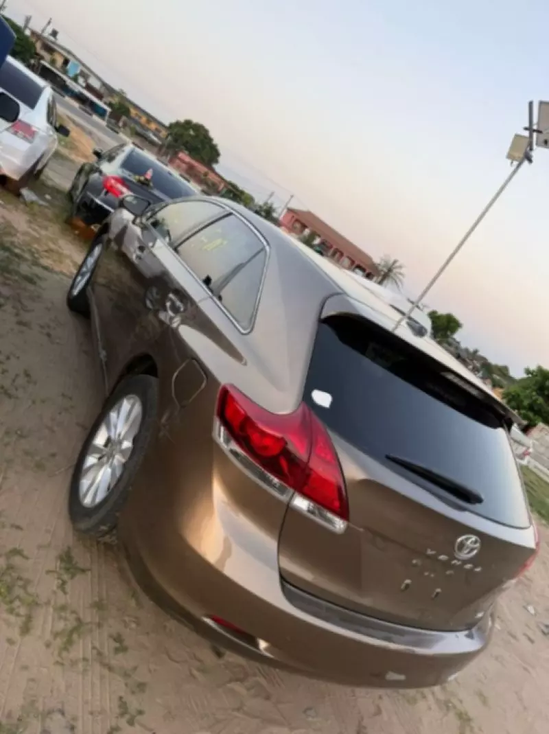 Toyota Venza   - 2013