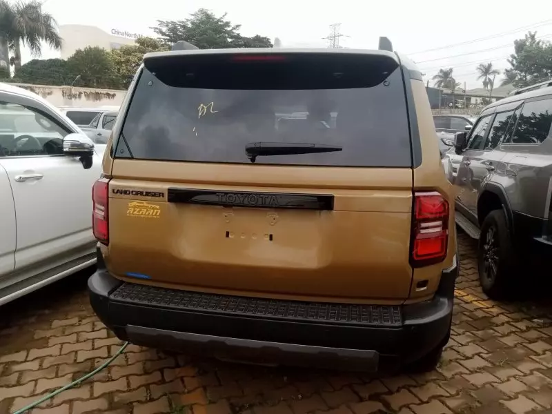 Toyota Landcruiser Prado