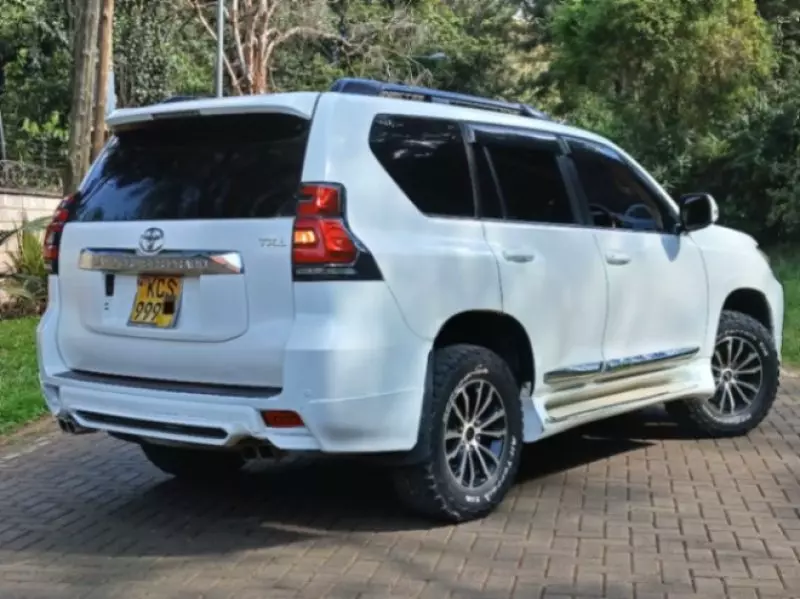 Toyota Land Cruiser Prado   - 2012