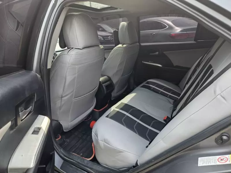 Toyota Camry   - 2012
