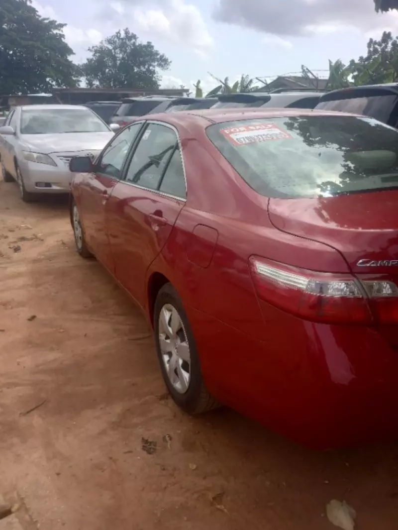 Toyota Camry   - 2007