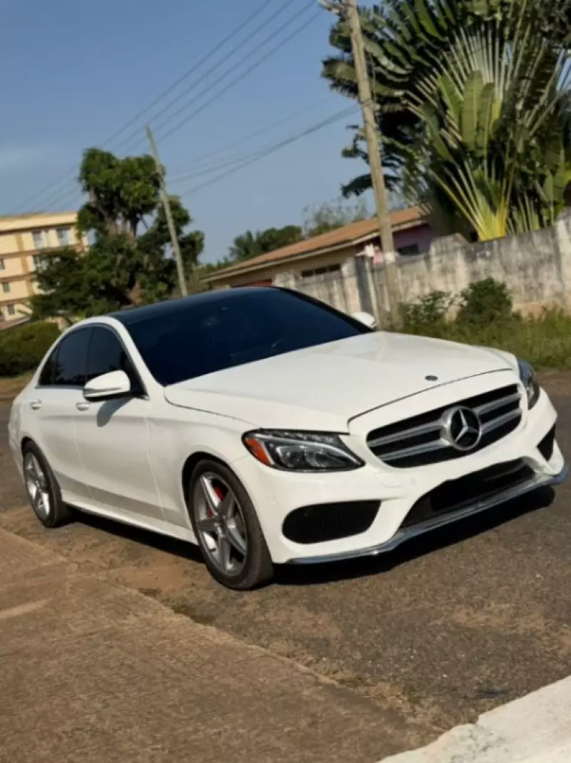Mercedes-Benz C 300   - 2015