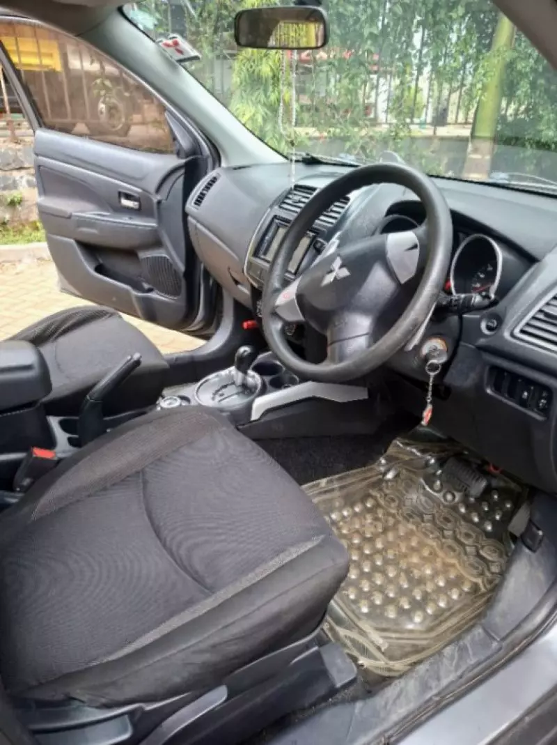 Mitsubishi RVR   - 2010