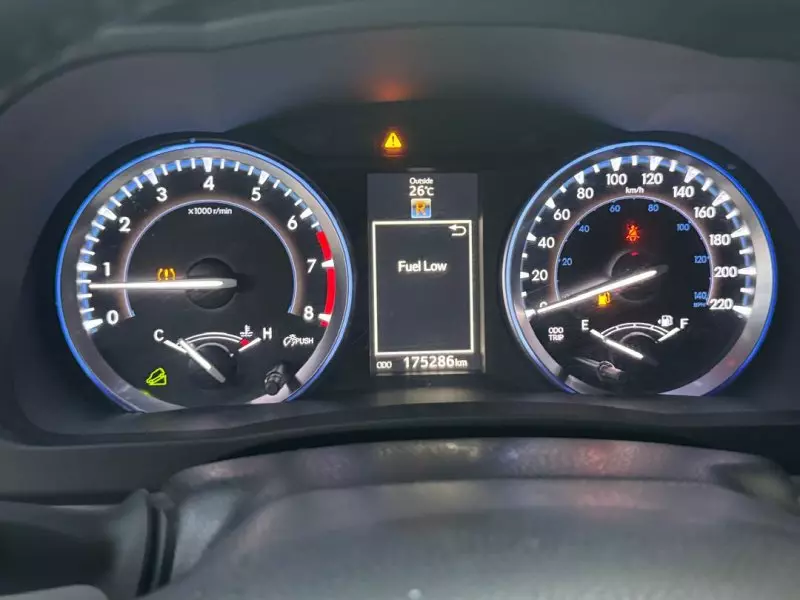 Toyota Highlander   - 2016