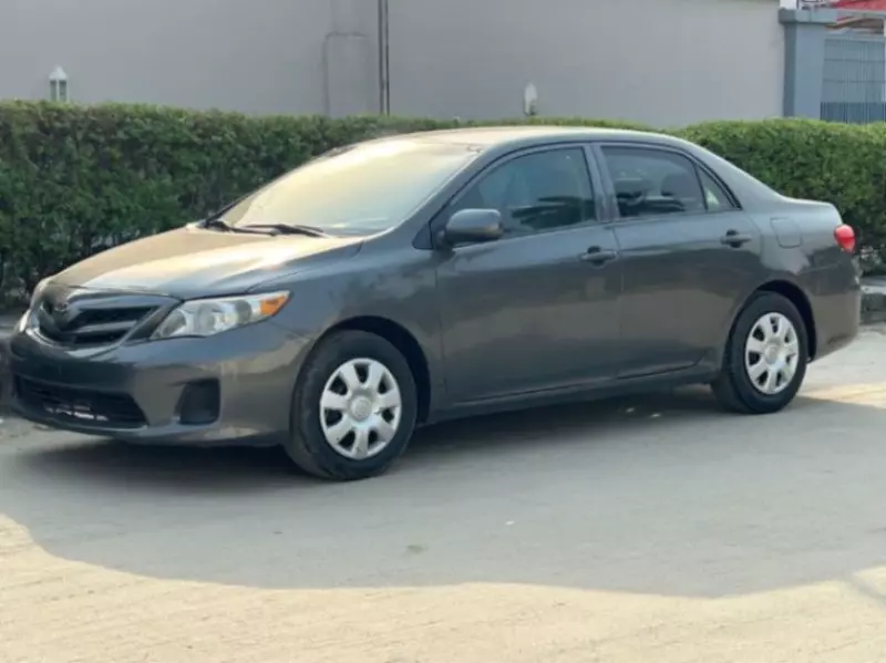 Toyota Corolla   - 2013