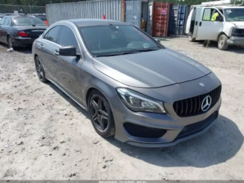 Mercedes-Benz CLA 220   - 2014