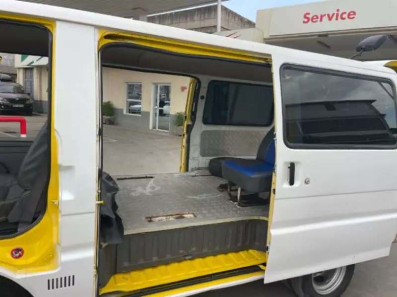 Mazda Bongo   - 2011