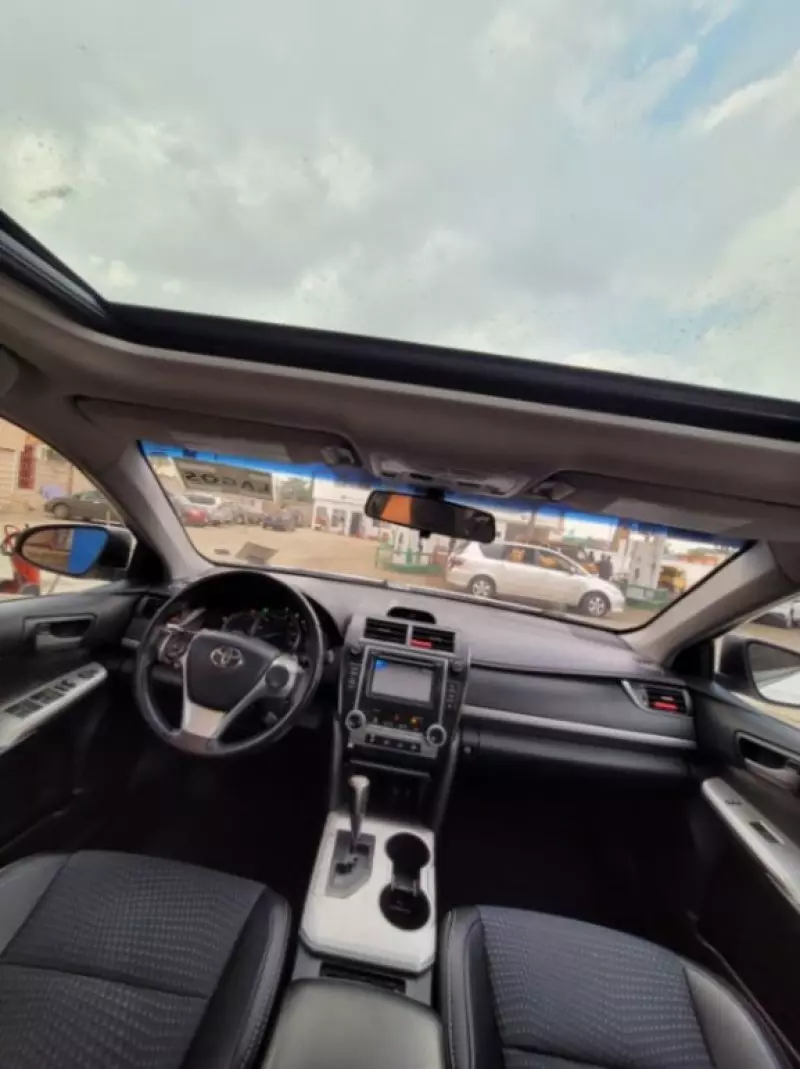 Toyota Camry   - 2013