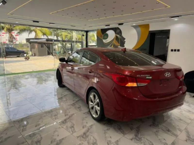 Hyundai Sonata   - 2014