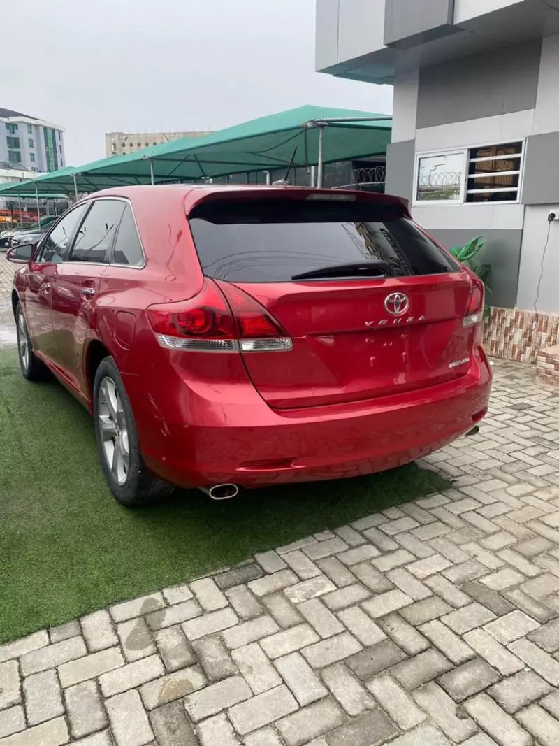 Toyota Venza   - 2013