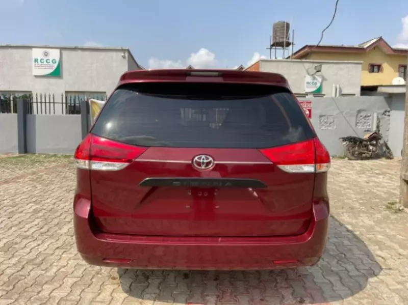 Toyota Sienna