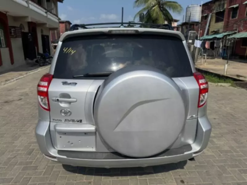 Toyota RAV 4   - 2009