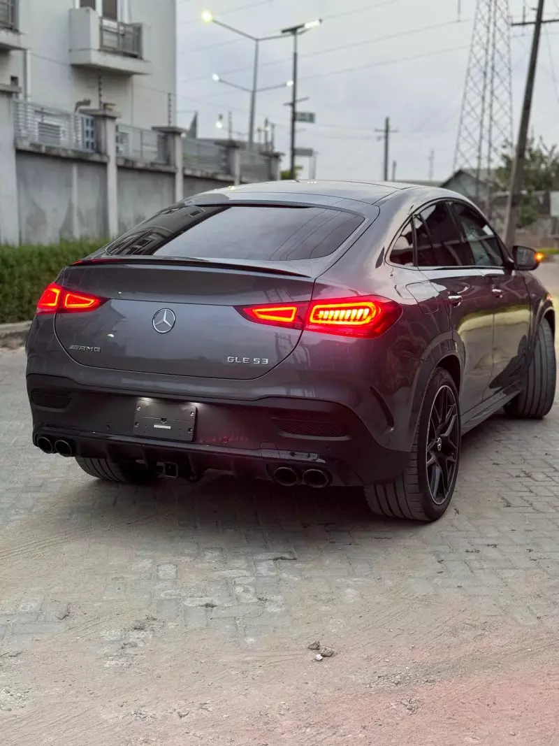 Mercedes-Benz GLE 53 AMG   - 2021